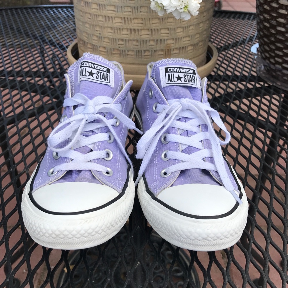 Converse All Star Low Top 10 purple EUC